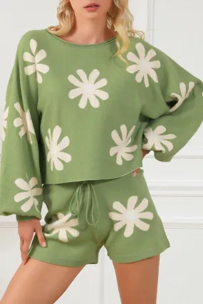 Elegant Floral Two-Piece Set with Stylish Bubble Sleeve Sweater and Comfortable Shorts