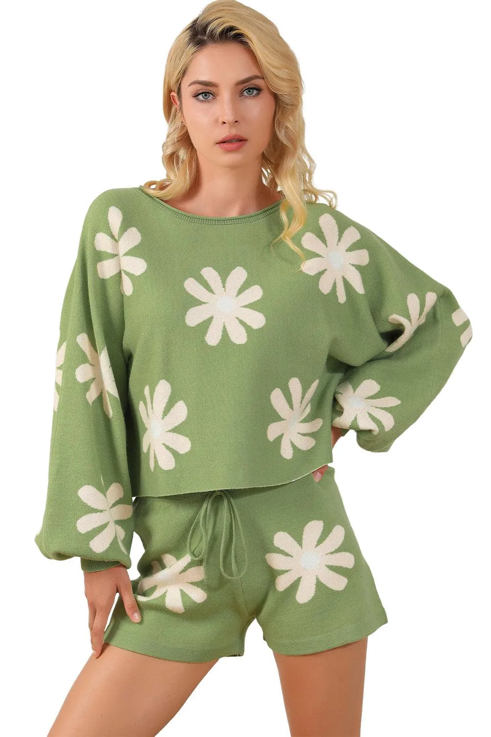 Elegant Floral Two-Piece Set with Stylish Bubble Sleeve Sweater and Comfortable Shorts