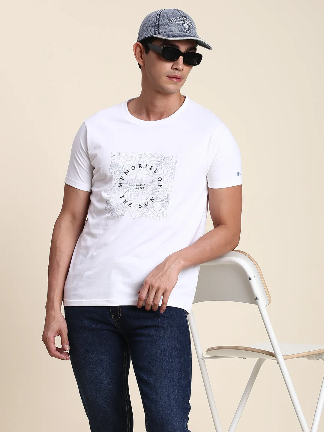 Men's Soft And Stretchy Fabric White Casual Crew Neck Tshirt