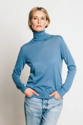 THE SUPER LIGHT ROLLNECK SWEATER | SKIPPER